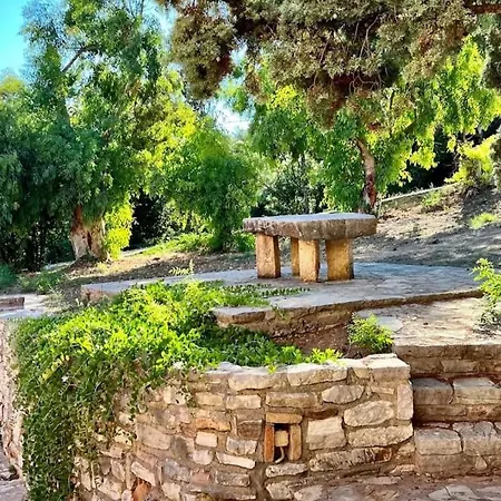 Seaheaven B4 - Beachfront Nest Memi,