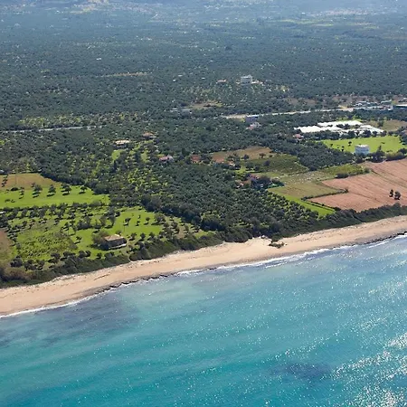 Seaheaven B4 - Beachfront Nest Memi, Koróni